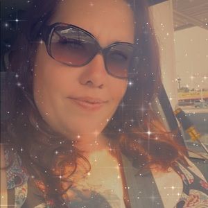 Meet your Posher, Krystal